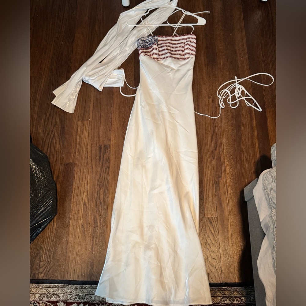 White formal evening gown, size 7/8